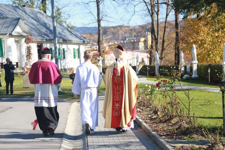 Poświęcenie krypty i figur świętych
