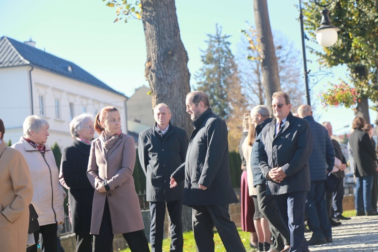 Poświęcenie krypty i figur świętych