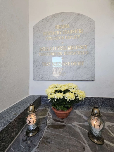 Poświęcenie krypty i figur świętych