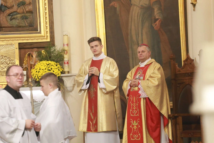 Poświęcenie krypty i figur świętych