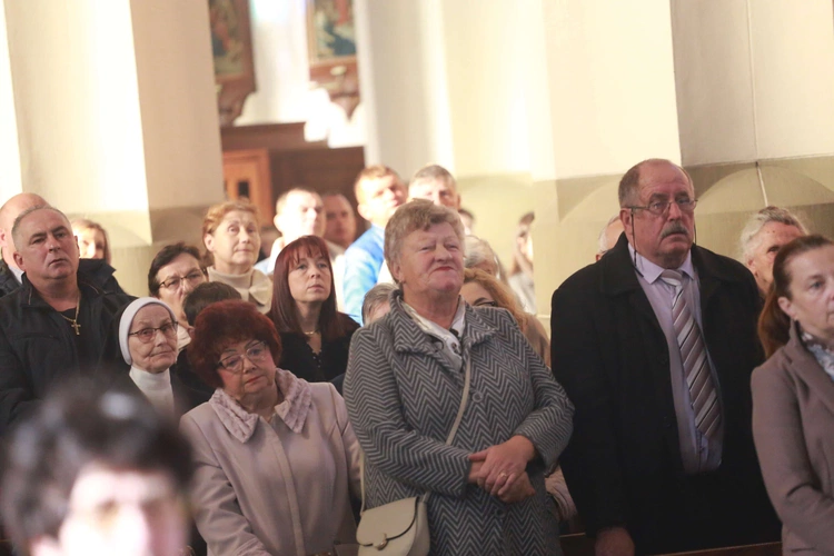 Poświęcenie krypty i figur świętych