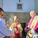 Poświęcenie krypty i figur świętych