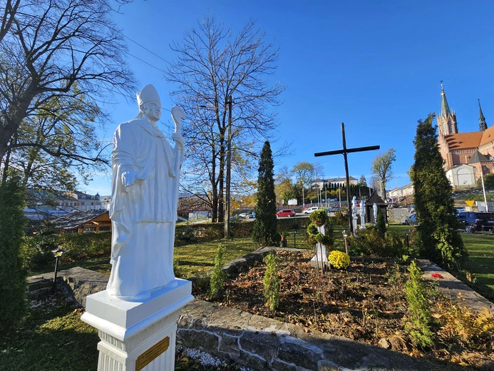 Poświęcenie krypty i figur świętych