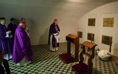 W duchu wdzięcznej pamięci za zmarłych Kościoła sandomierskiego