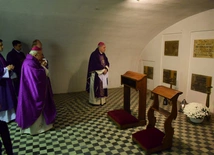 W duchu wdzięcznej pamięci za zmarłych Kościoła sandomierskiego