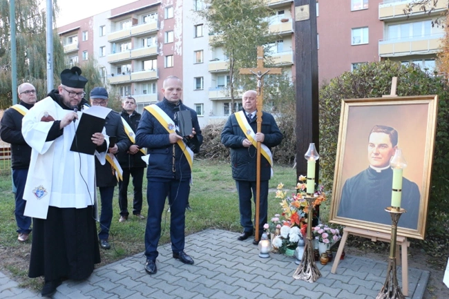 Męski Różaniec Rycerzy Kolumba