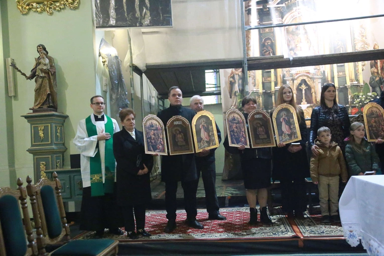 Początek peregrynacji Tryptyku Pleśneńskiego