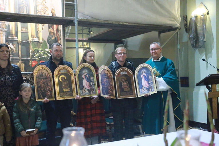 Początek peregrynacji Tryptyku Pleśneńskiego
