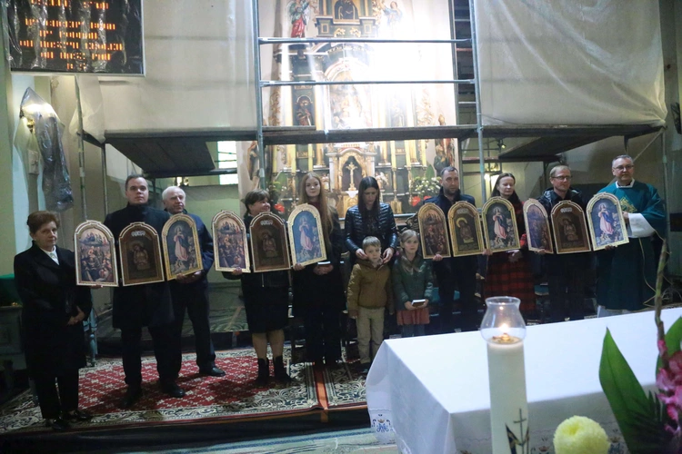 Początek peregrynacji Tryptyku Pleśneńskiego