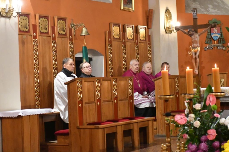 Modlitwa za zmarłych biskupów i kapłanów