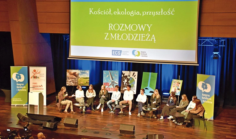 Na spotkaniu podejmowane były tematy o tym, jak powinna wyglądać wspólnota kościelna naszych czasów.