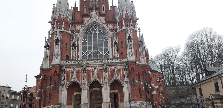 Fasada zaprojektowanego przez Jana Sas-Zubrzyckiego kościoła pw. św. Józefa, perły architektonicznej.