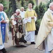 W 2007 r. w parafii Matki Bożej Różańcowej w Rudzie Śląskiej--Halembie misjonarz świętował złoty jubileusz kapłaństwa.