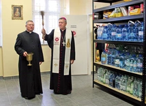	Abp Józef Kupny pobłogosławił budynek po gruntownym remoncie.