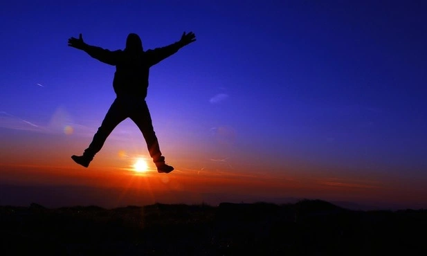 Odkryć na nowo radość pierwszej miłości