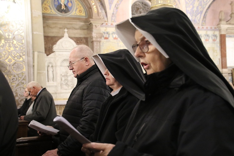 Płock. Nieszpory i medale Benemerenti