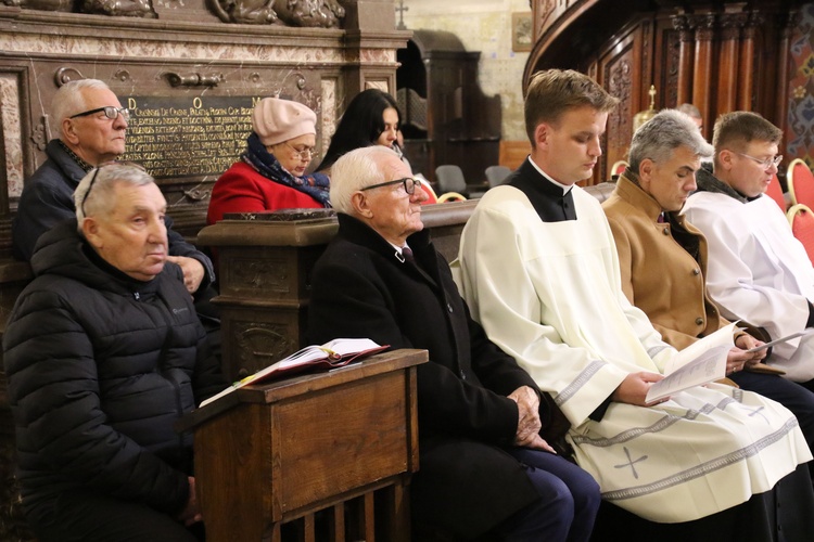 Płock. Nieszpory i medale Benemerenti