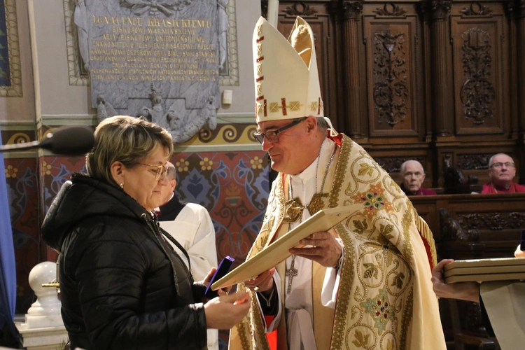 Płock. Nieszpory i medale Benemerenti