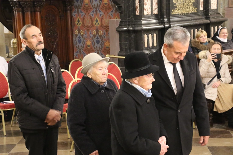 Płock. Nieszpory i medale Benemerenti