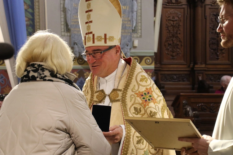 Płock. Nieszpory i medale Benemerenti