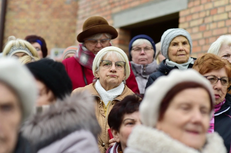Olsztyn. Poświęcenie popiersia bł. Stefana Wyszyńskiego