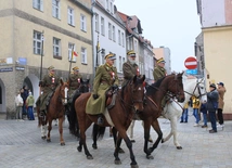 Defilada i prezentacja Kawalerzystów Ochotniczego Szwadronu 3. Pułku Ułanów Śląskich w Kędzierzynie-Koźlu
