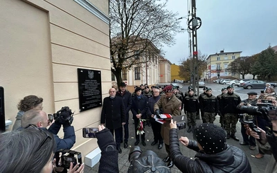 W Łęczycy odsłonięto tablicę pamięci żołnierzy 2. Batalionu 1. Pułku Piechoty Legionów Polskich.