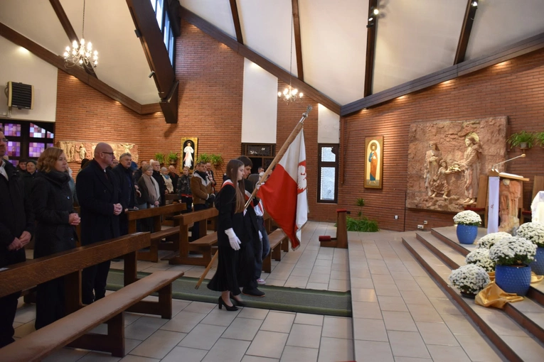 Msza św. przed odsłonięciem epitafium ks. Leona Bemkego