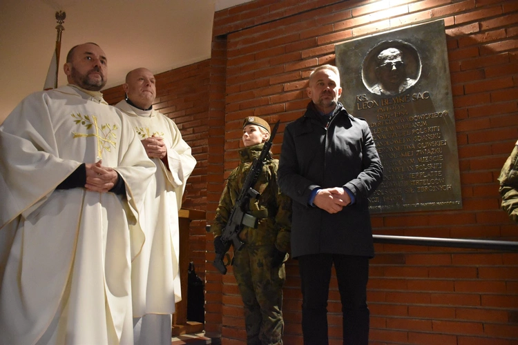 Odsłonięcie epitafium ks. Leona Bemkego