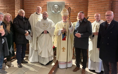 W kościele Matki Boskiej Częstochowskiej odsłonięto tablicę upamiętniającą ks. Leona Bemkego SAC, kapelana załogi Westerplatte.