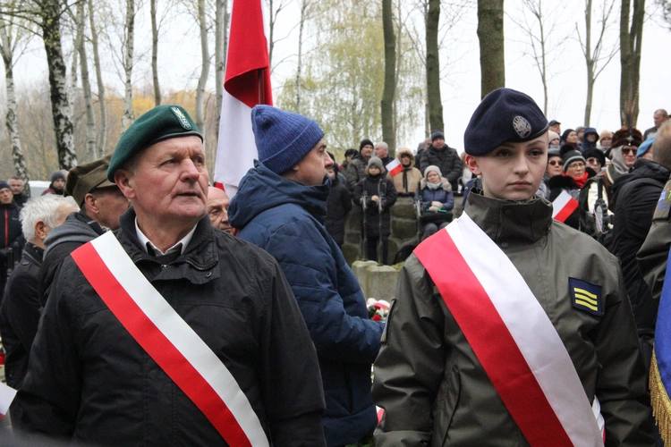 Łowczówek. XXV Zlot Niepodległościowy