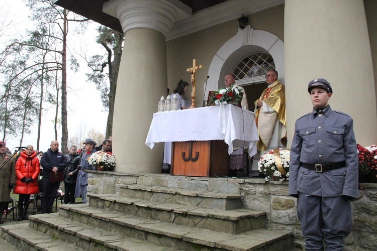 Łowczówek. XXV Zlot Niepodległościowy