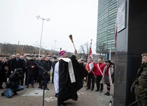 Tablica i testament Anny Walentynowicz - uroczystości w Gdańsku