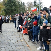 Przemarsz w Święto Niepodległości w Opolu