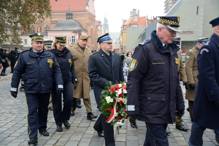 Przemarsz w Święto Niepodległości w Opolu