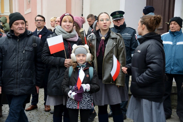 Przemarsz w Święto Niepodległości w Opolu
