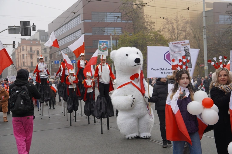 Radosna Parada Niepodległości we Wrocławiu