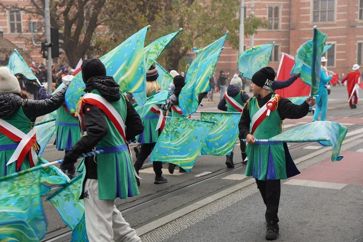 Radosna Parada Niepodległości we Wrocławiu