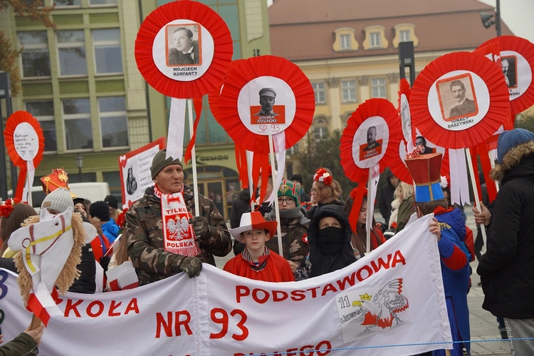 Radosna Parada Niepodległości we Wrocławiu