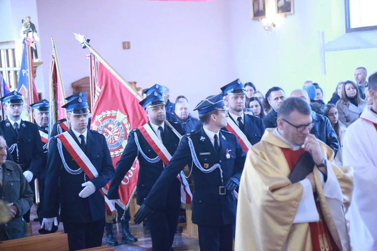 Poświęcenie obelisku i tablicy w Gródku nad Dunajcem