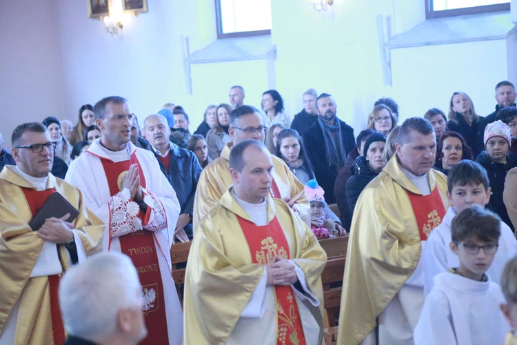 Poświęcenie obelisku i tablicy w Gródku nad Dunajcem