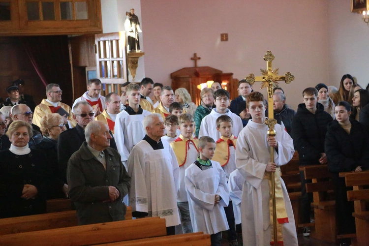 Poświęcenie obelisku i tablicy w Gródku nad Dunajcem