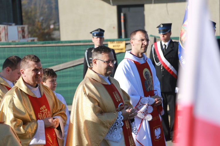 Poświęcenie obelisku i tablicy w Gródku nad Dunajcem