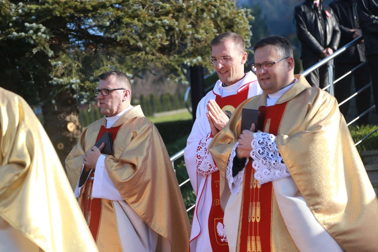 Poświęcenie obelisku i tablicy w Gródku nad Dunajcem