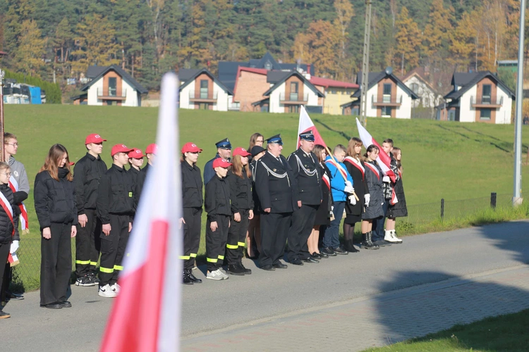 Poświęcenie obelisku i tablicy w Gródku nad Dunajcem