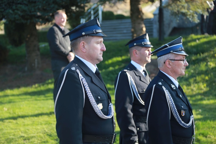 Poświęcenie obelisku i tablicy w Gródku nad Dunajcem