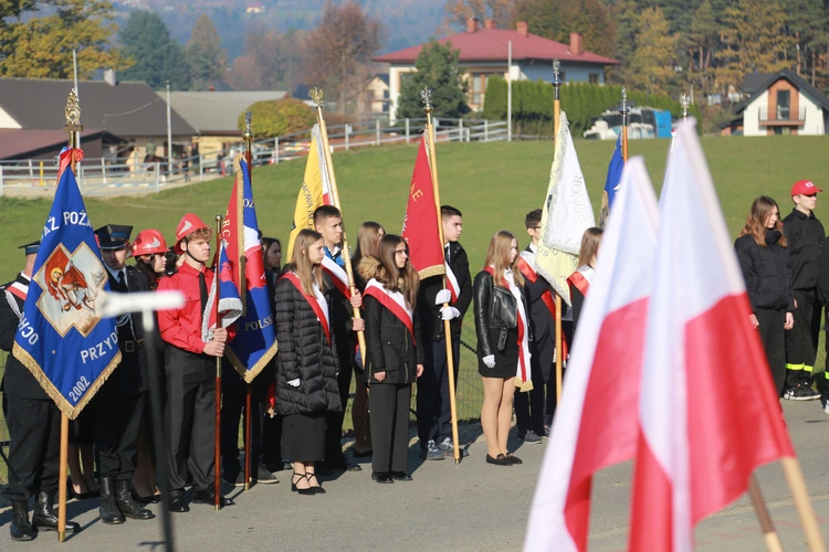 Poświęcenie obelisku i tablicy w Gródku nad Dunajcem