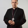 12 września 2024 r. papież Franciszek mianował bp. Osiala biskupem łowickim. Hierarcha urodził się 19 listopada 1970 r. w Łowiczu.
