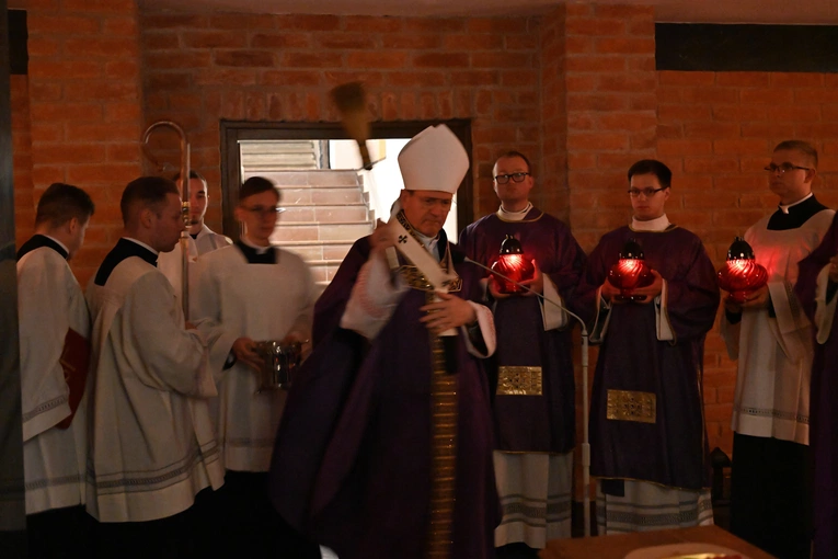 W intencji zmarłych biskupów i prezbiterów