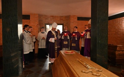 Msza św. za zmarłych biskupów i prezbiterów